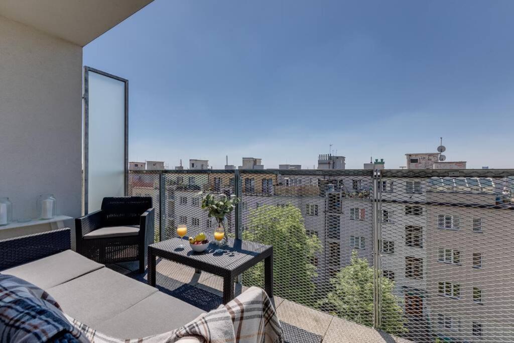 Jt'S Apartments Korunni Str. Praga Exterior foto