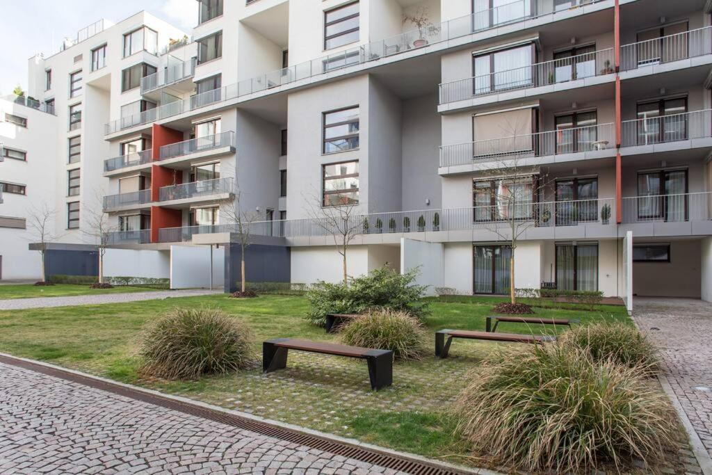 Jt'S Apartments Korunni Str. Praga Exterior foto